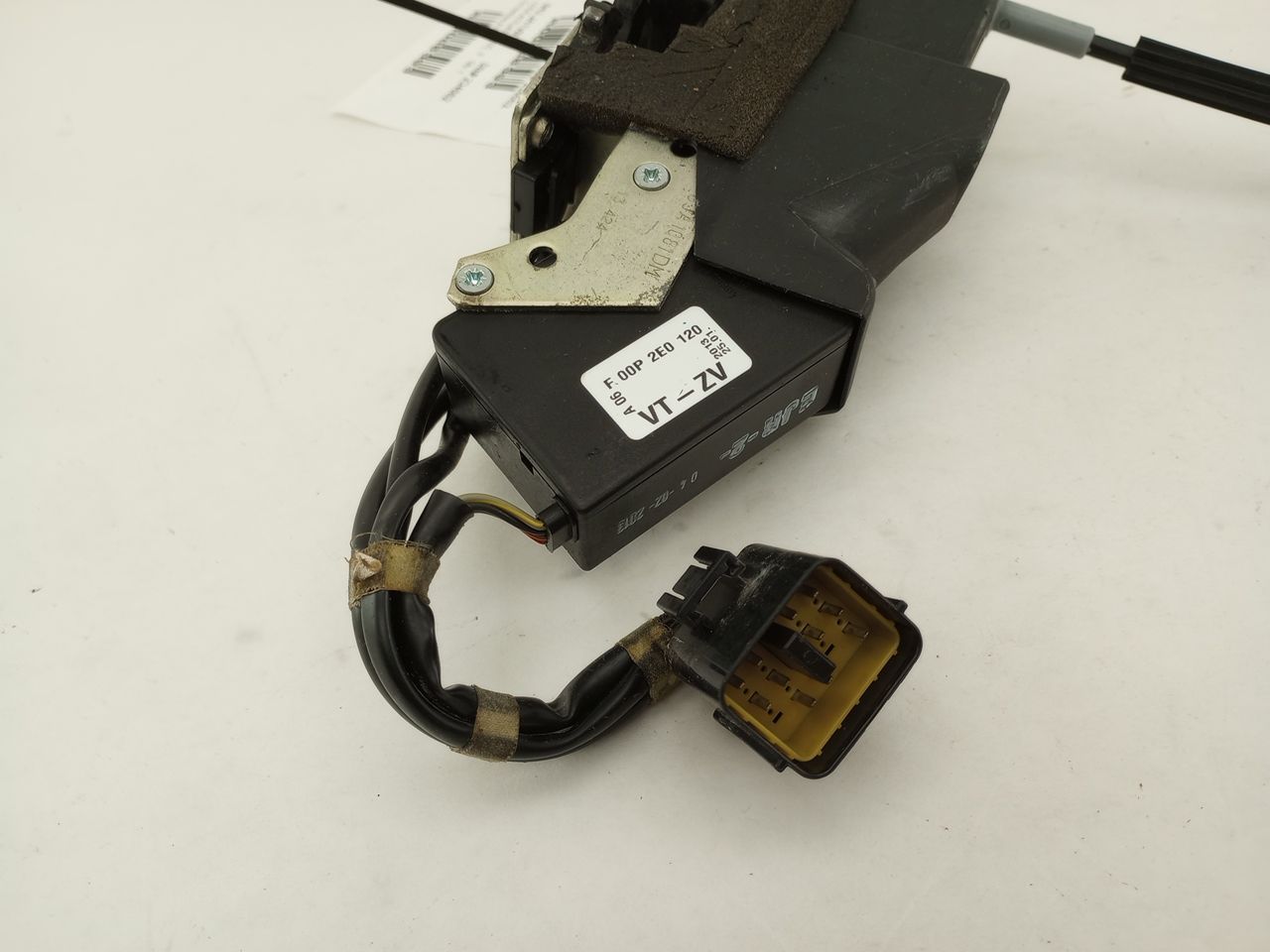 Jaguar XK8 Front Left Door Lock Actuator w/ Door Handle