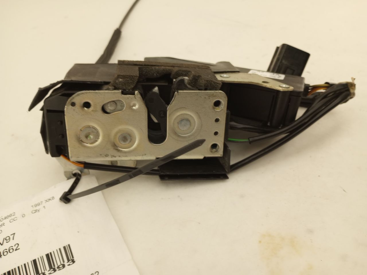 Jaguar XK8 Front Left Door Lock Actuator w/ Door Handle