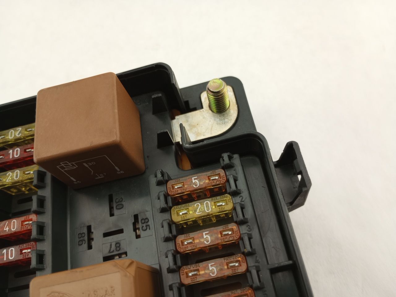 Jaguar XK8 Rear In-trunk Fuse Relay Box