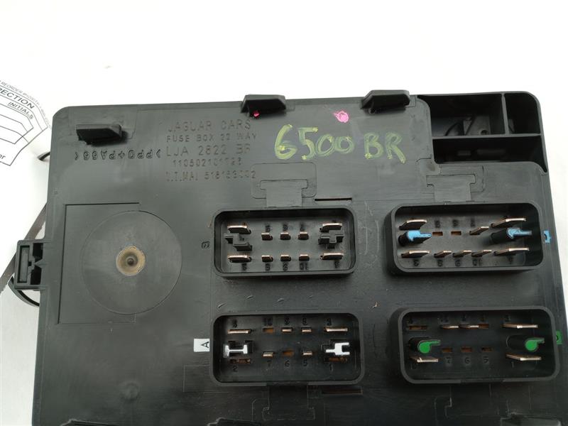 Jaguar XK8 Rear In-trunk Fuse Relay Box