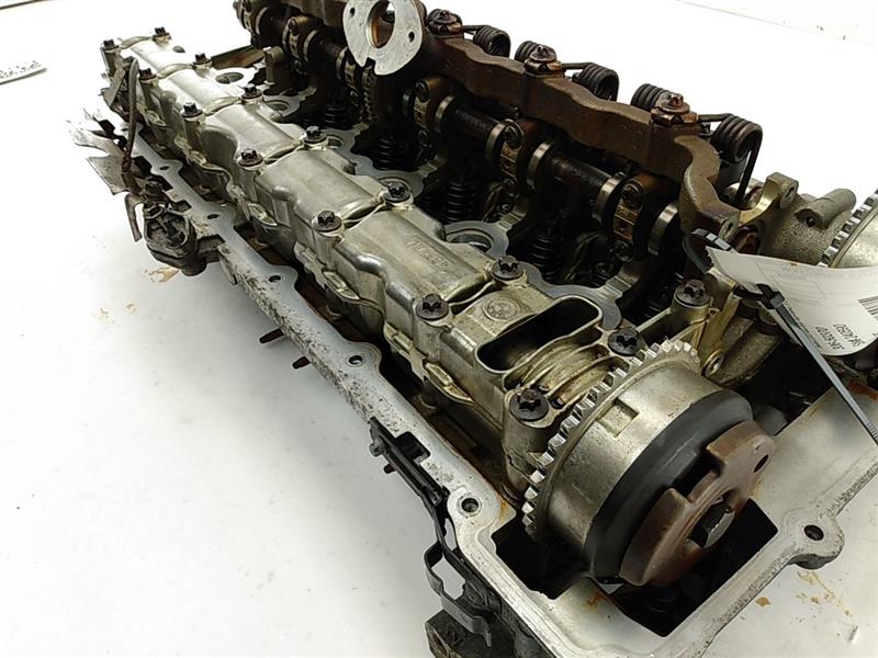 BMW 328i Cylinder Head Assembly