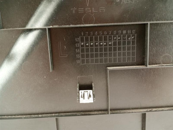 Tesla Model S Center Console Closeout Left Side