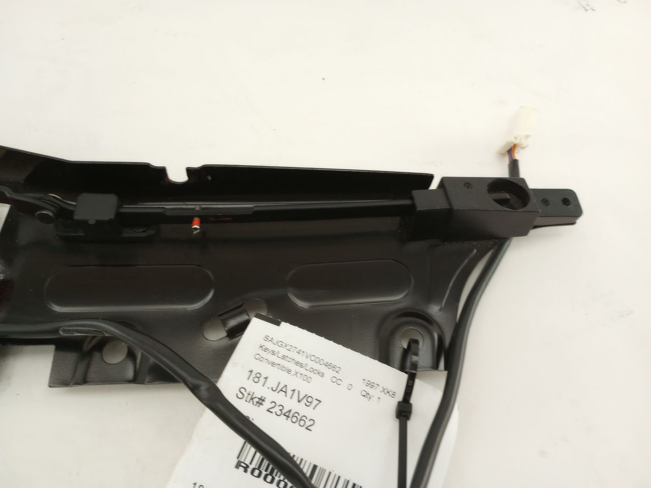 Jaguar XK8 Convertible Roof Latch