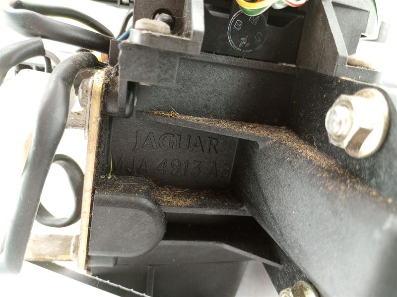 Jaguar XK8 AT Floor Gear Shifter Selector Switch