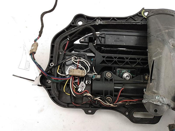 Tesla Model S *** AS IS *** Rear Right Door Handle