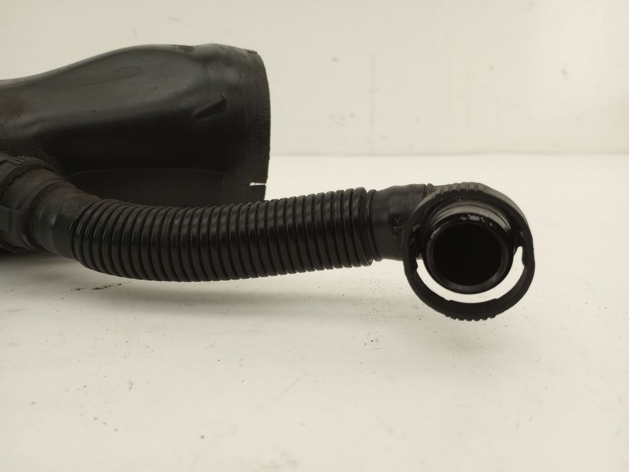 Jaguar XK8 Air Intake Tube