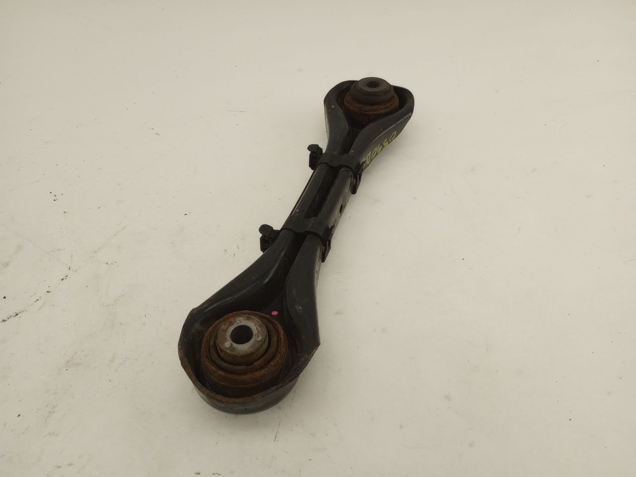 BMW 328i Rear Left Upper Control Arm Set