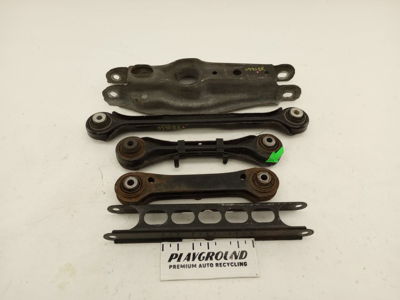 BMW 328i Rear Right Lower Control Arm Set