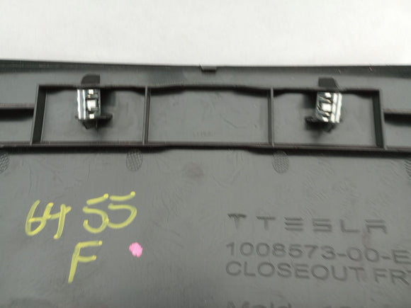 Tesla Model S Front Center Console Closeout