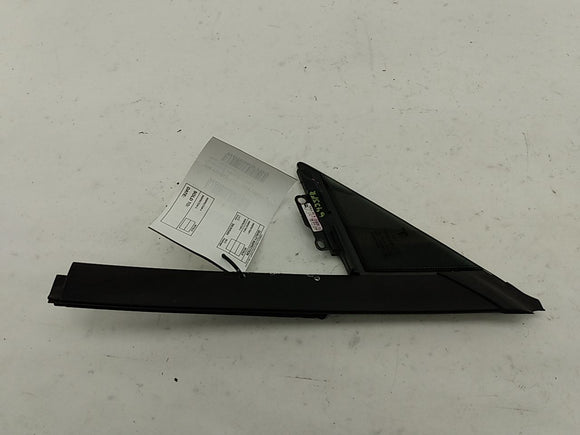 Tesla Model S Front Right Quarter Glass