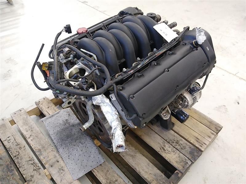 Jaguar XK8 Engine Assembly With Accessories