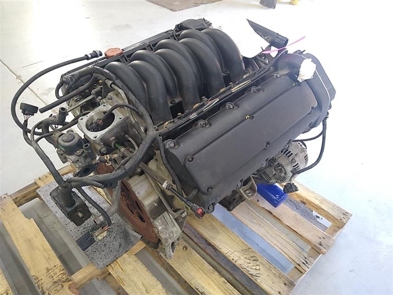 Jaguar XK8 Engine Assembly With Accessories