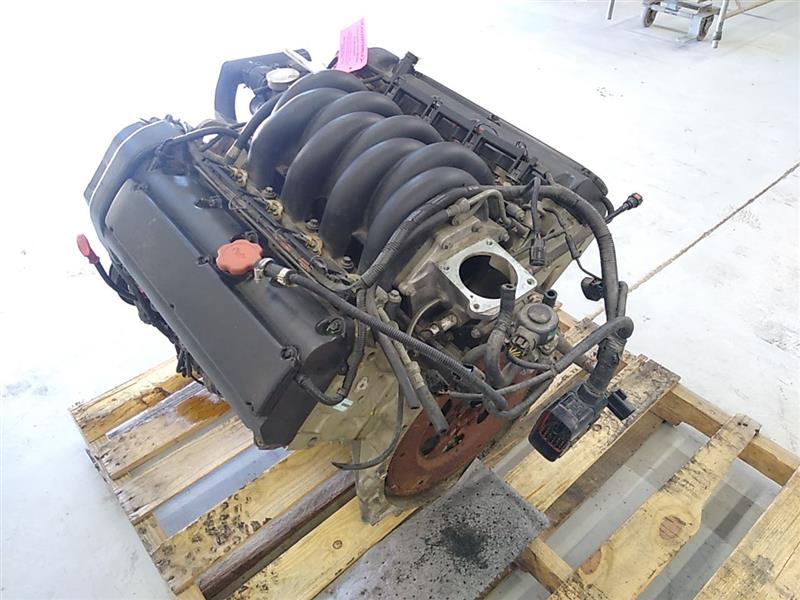 Jaguar XK8 Engine Assembly With Accessories