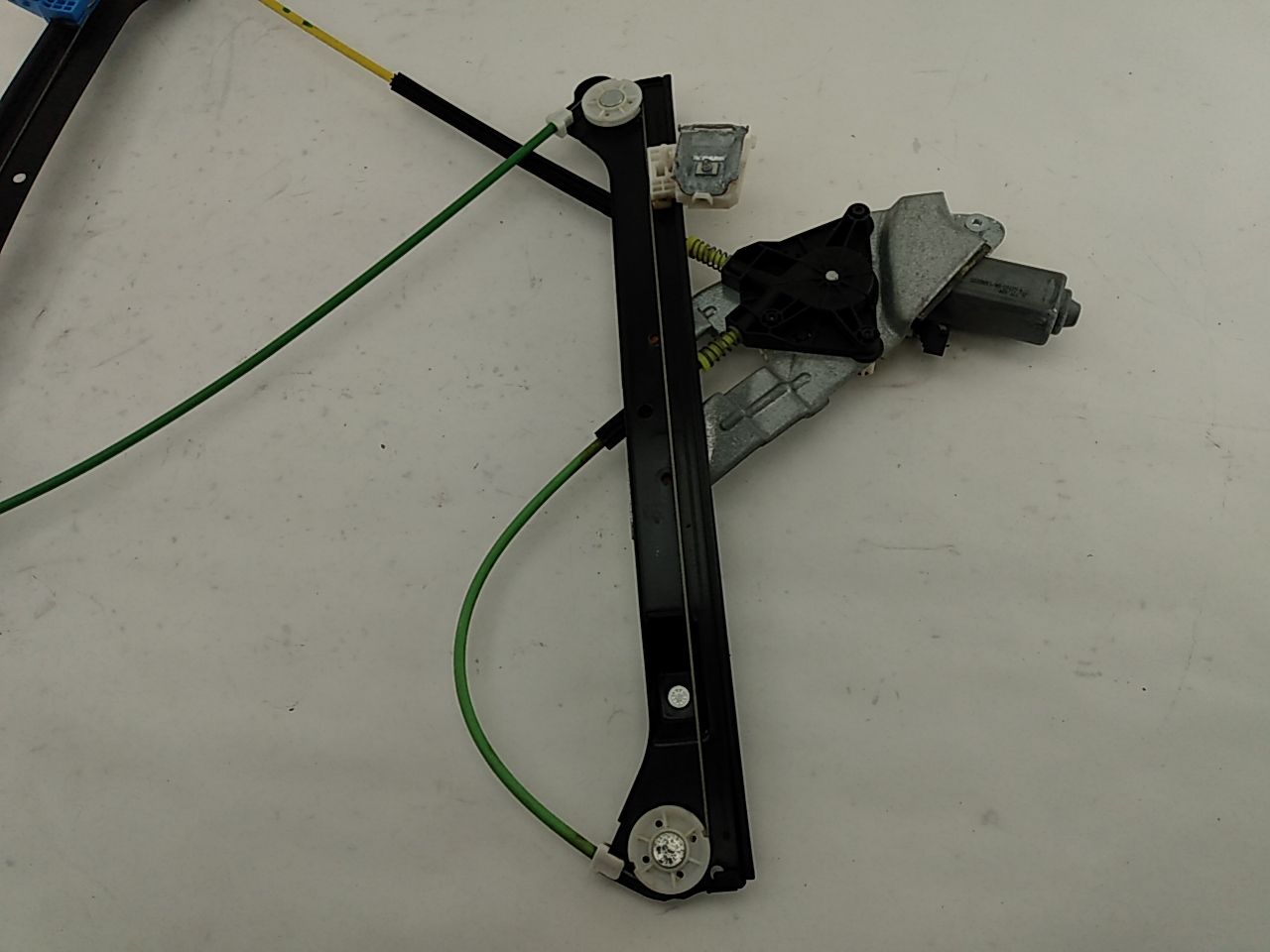 Saab 9-3 Front Right Door Window Regulator