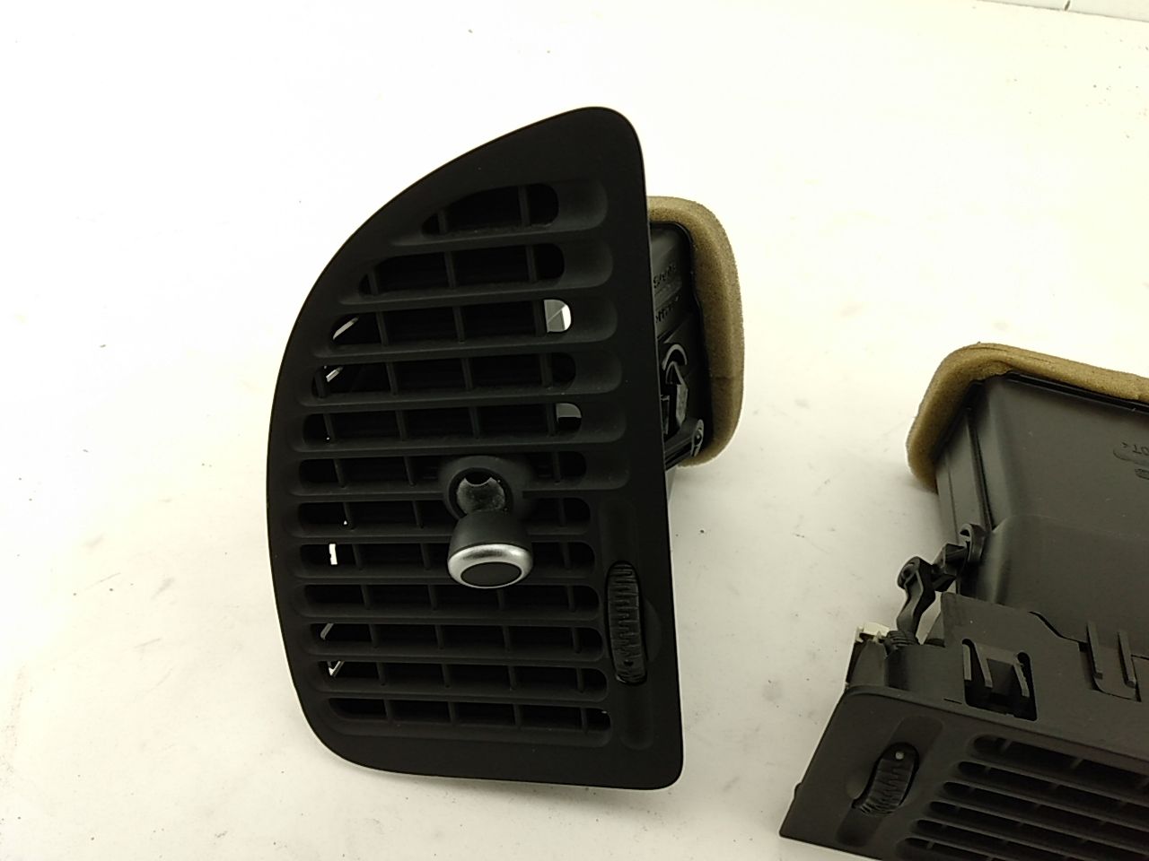 Saab 9-3 Set Of HVAC Vents