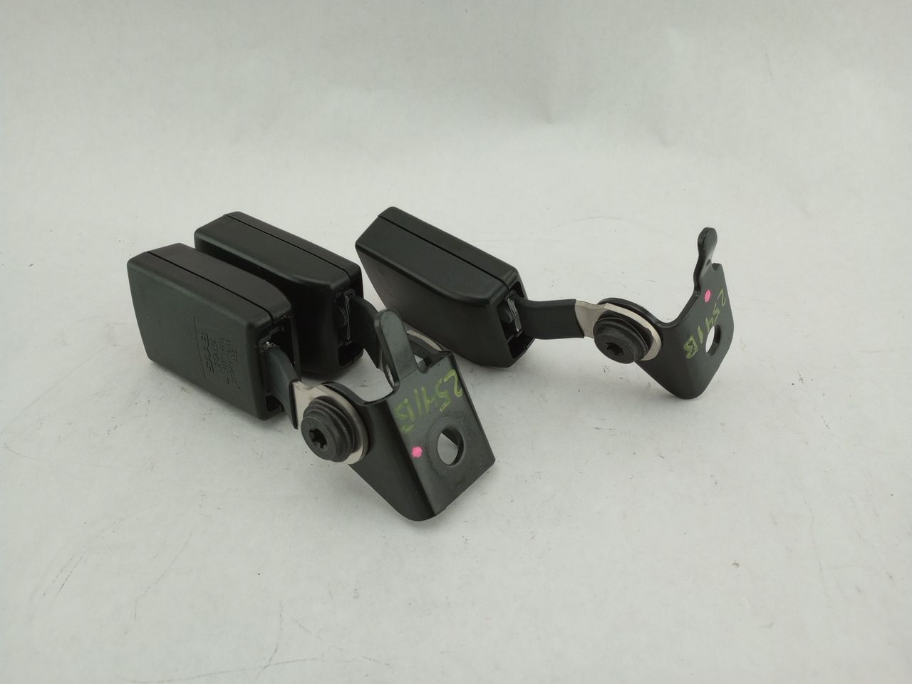 Saab 9-3 Set Of Rear Seat Belt Buckles - 0