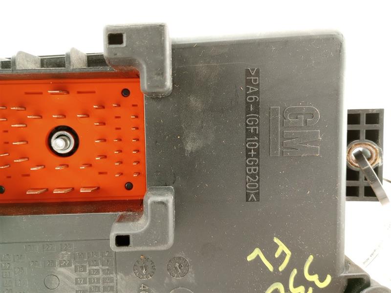 Saab 9-3 Engine Bay Fuse Box