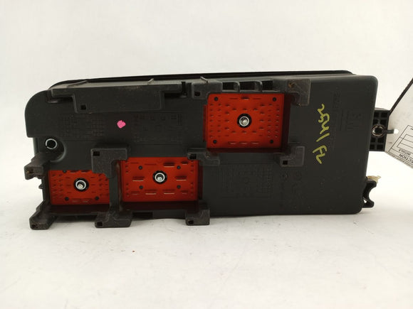 Saab 9-3 Engine Bay Fuse Box