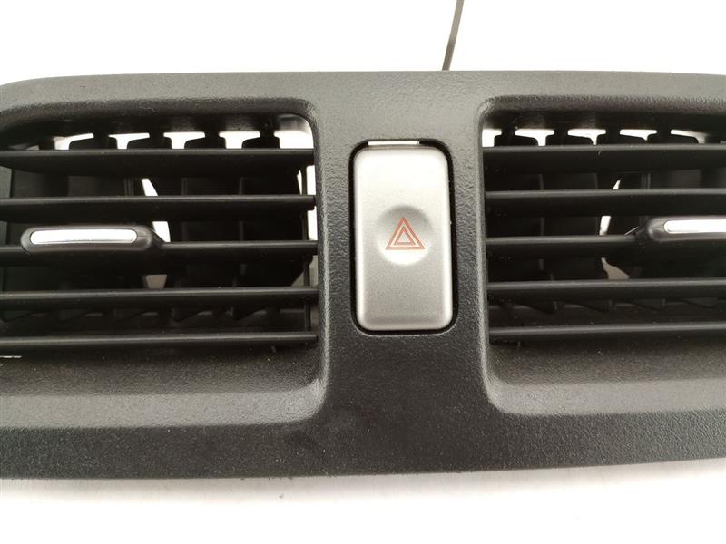 Saab 9-2X Front Center Dash Vent