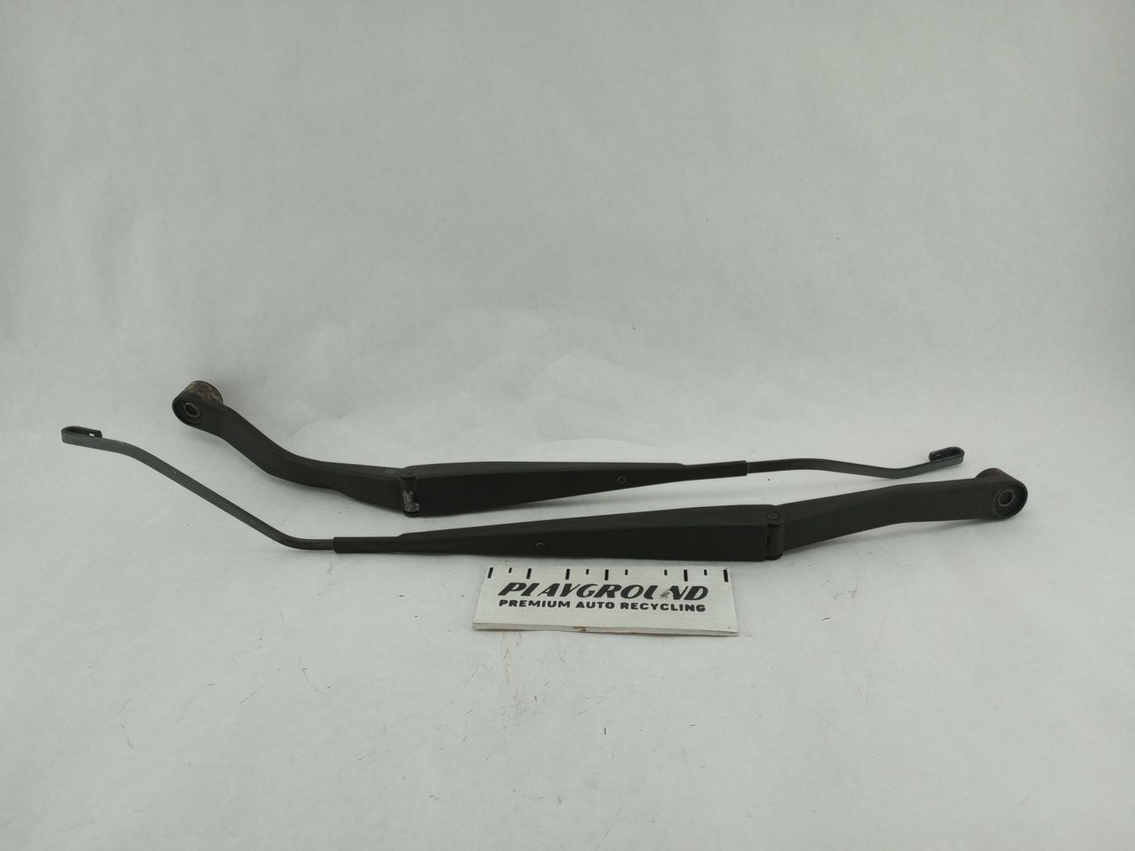 Saab 9-2X Front Windshield Wiper Arms