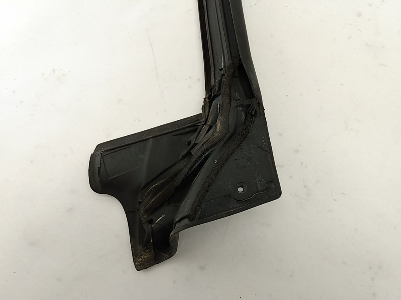 Saab 9-2X Front Upper Left Side Door Moulding