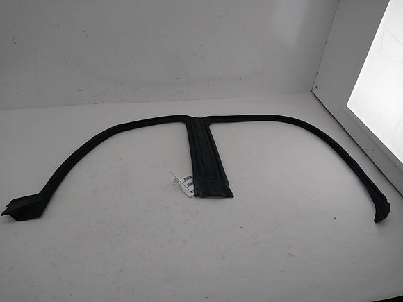 Saab 9-2X Front Upper Right Side Door Moulding