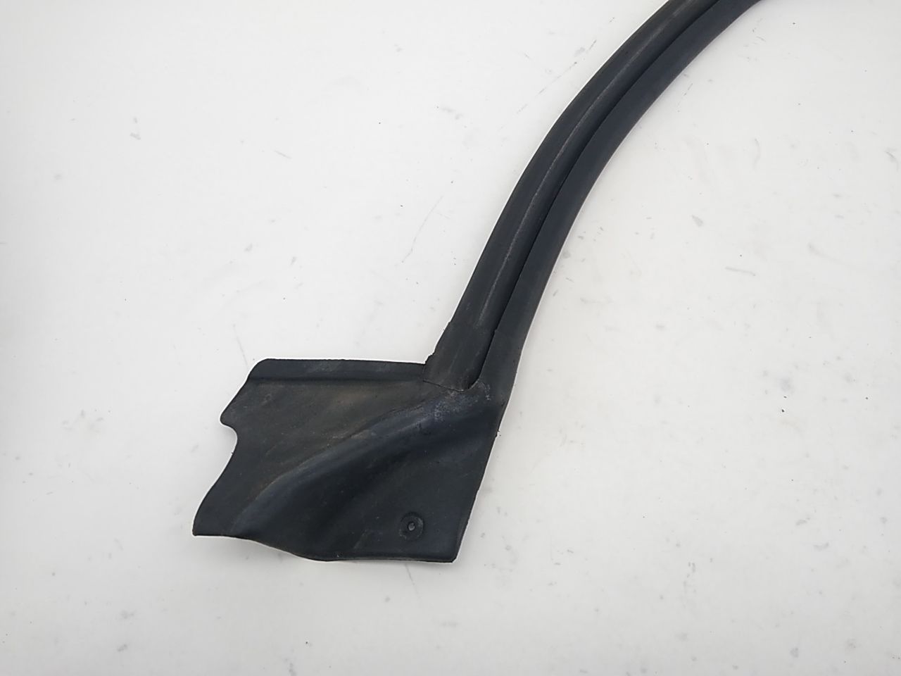 Saab 9-2X Front Upper Right Side Door Moulding