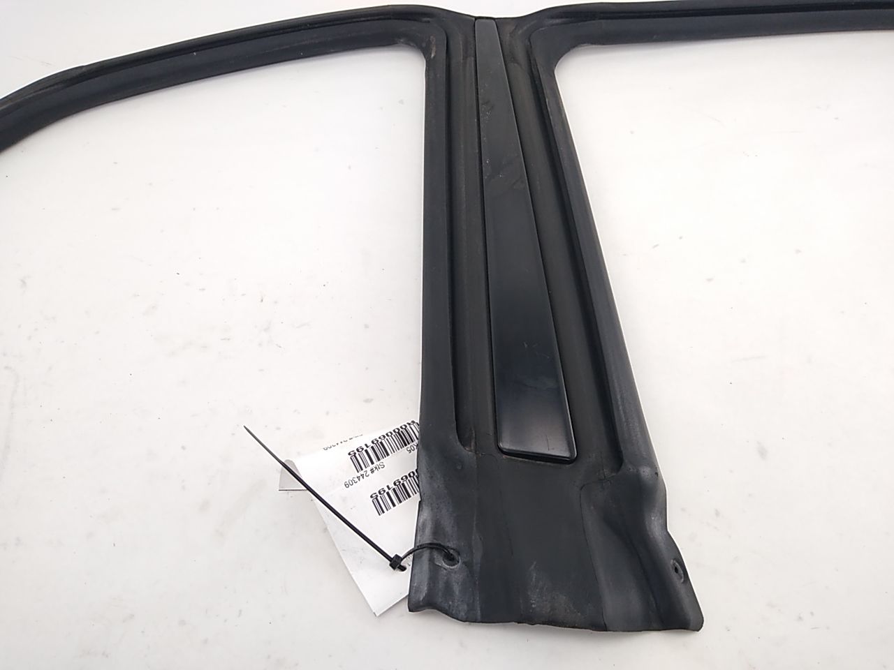 Saab 9-2X Front Upper Right Side Door Moulding