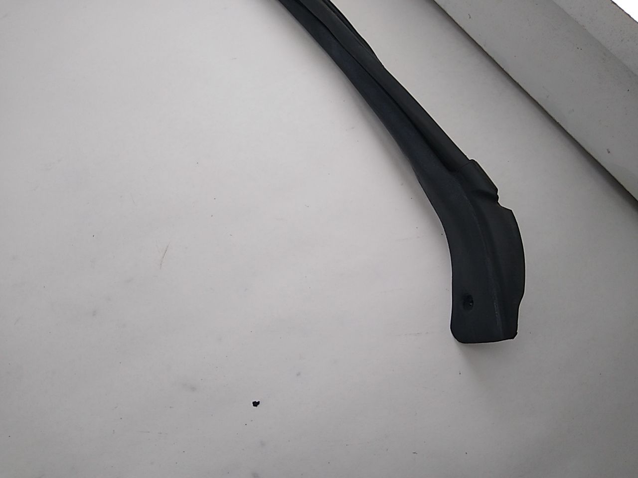 Saab 9-2X Front Upper Right Side Door Moulding