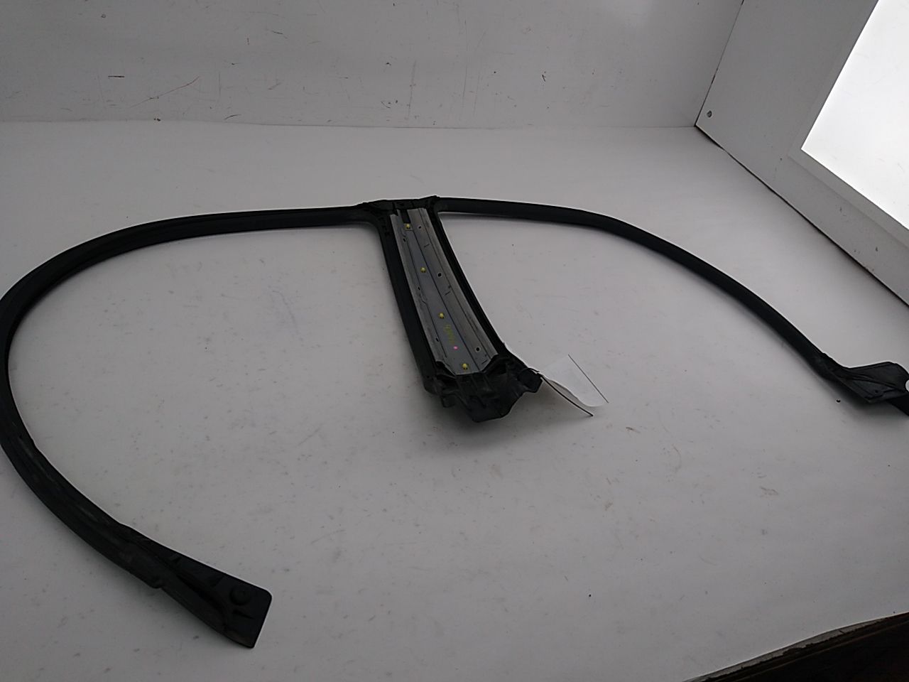 Saab 9-2X Front Upper Right Side Door Moulding