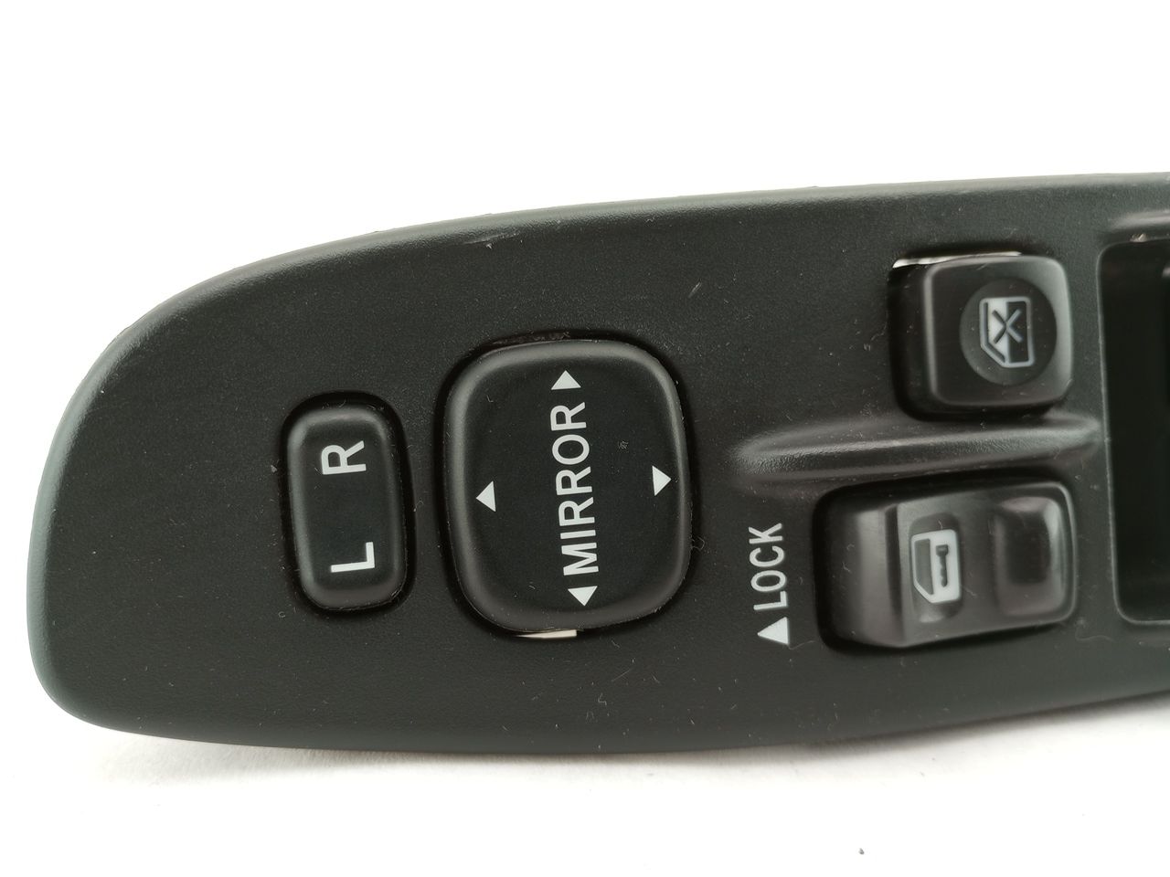 Saab 9-2X Front Left Door Switch