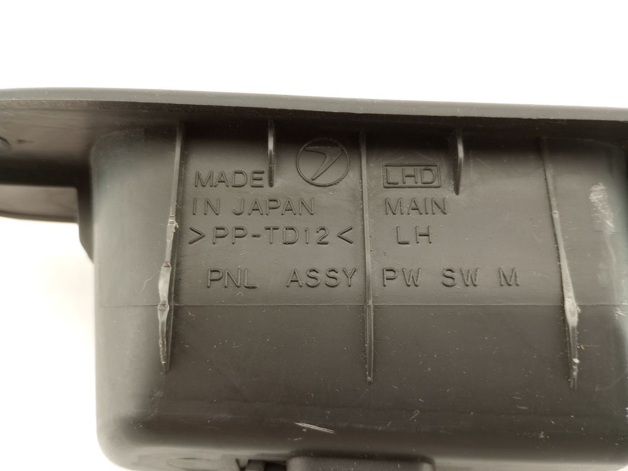 Saab 9-2X Front Left Door Switch