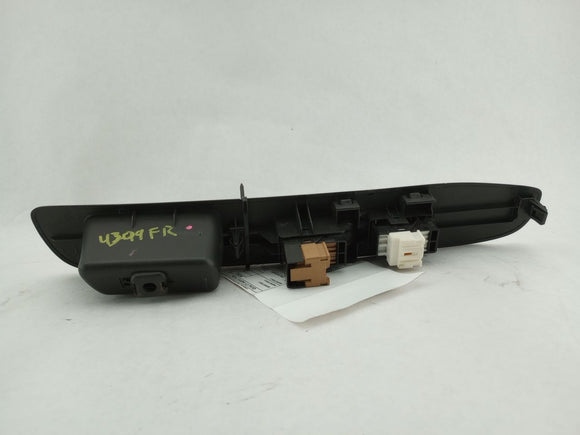 Saab 9-2X Front Right Door Switch