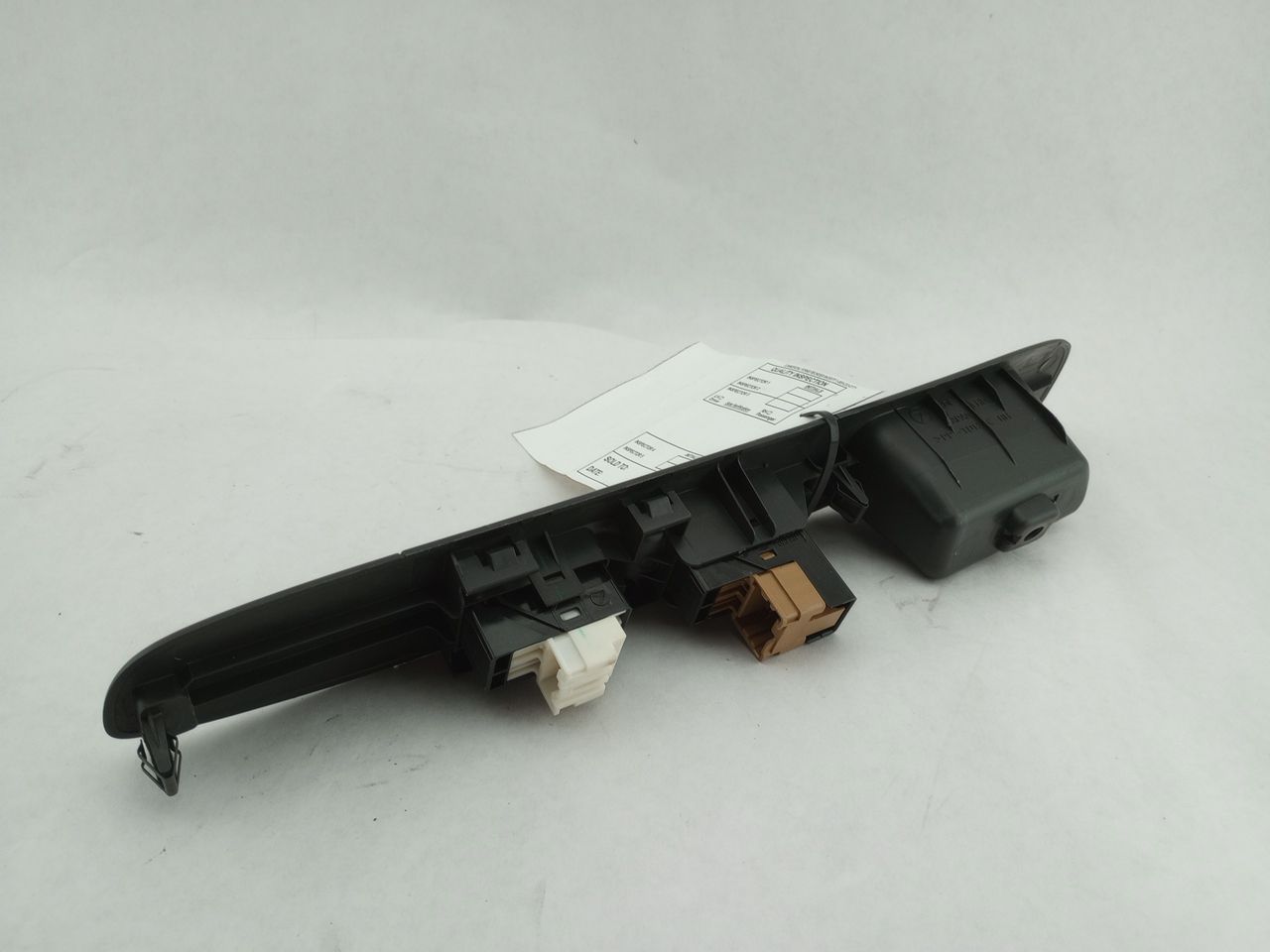 Saab 9-2X Front Right Door Switch