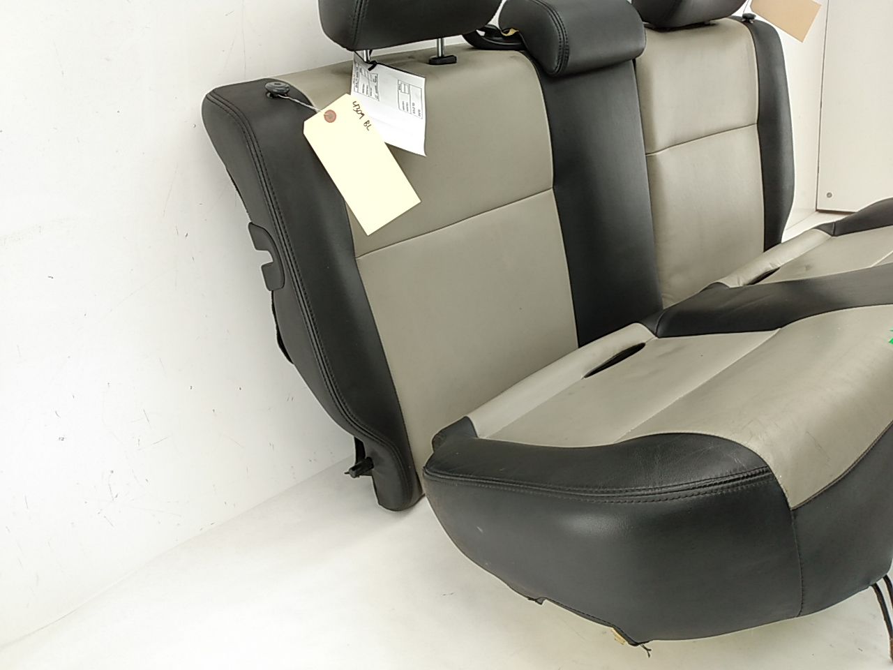 Saab 9-2X Rear Seat Set