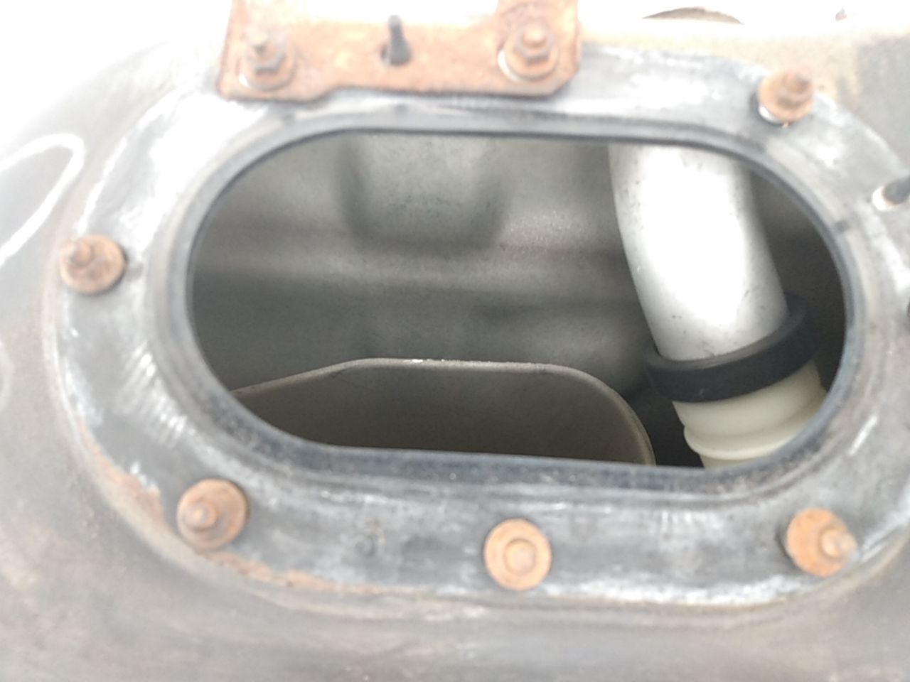 Saab 9-2X Fuel Tank