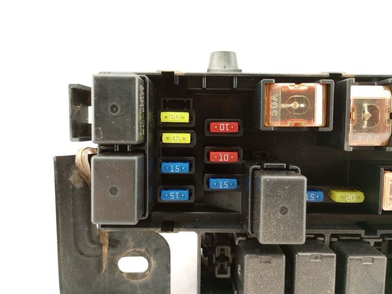 Saab 9-2X Front Left Fuse Relay Box