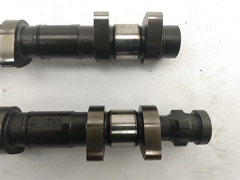 Saab 9-2X Pair Of Front Left Camshafts