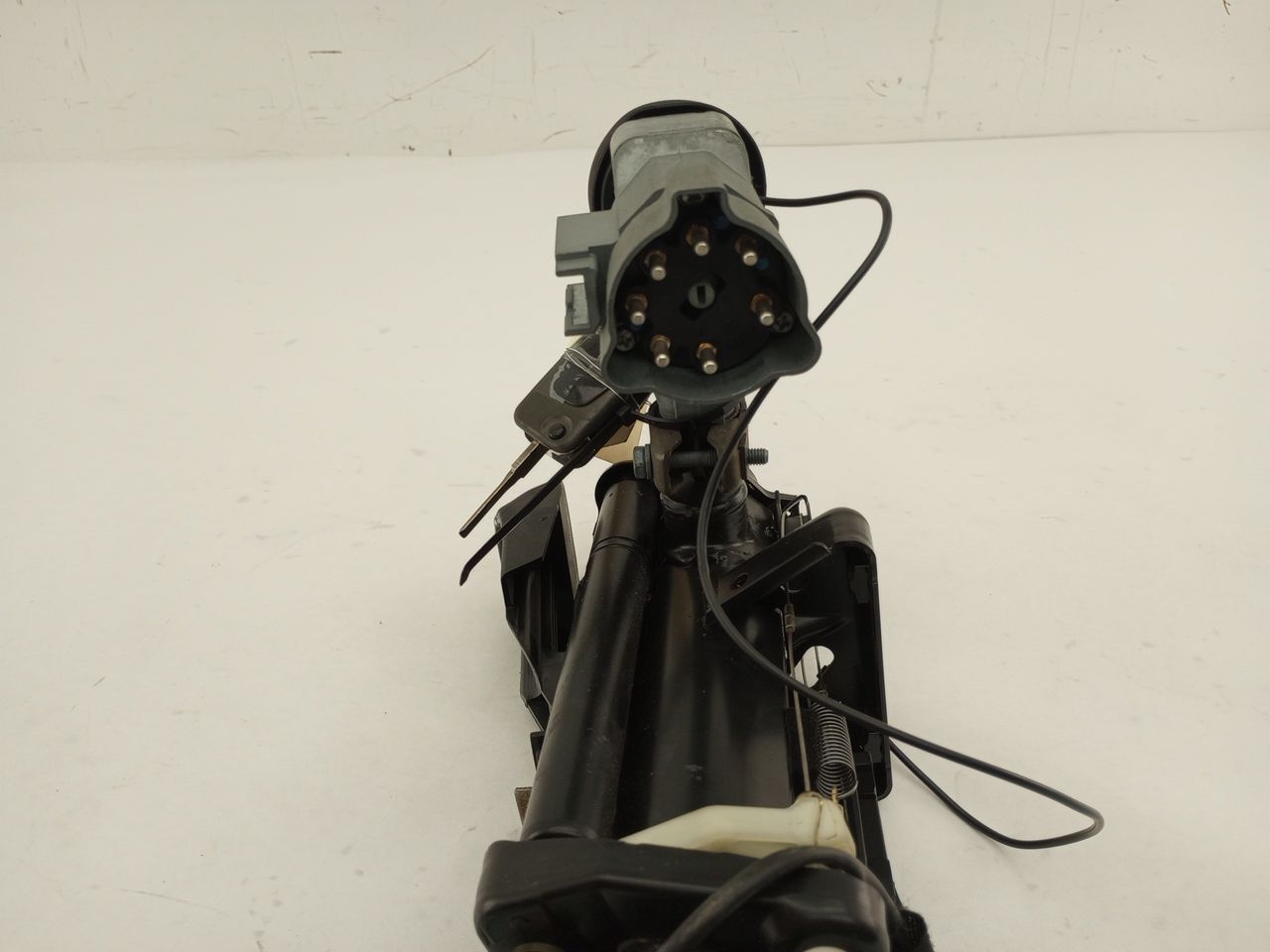 Chrysler Crossfire Steering Column, Engine Control Module, And Ignition Immobilizer Module Set