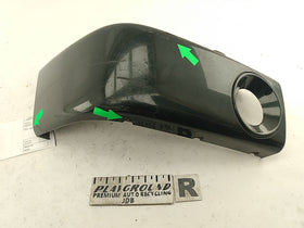 Land Rover Discovery Front Right Bumper End Cap