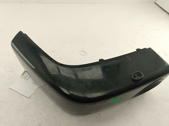 Land Rover Discovery Front Right Bumper End Cap