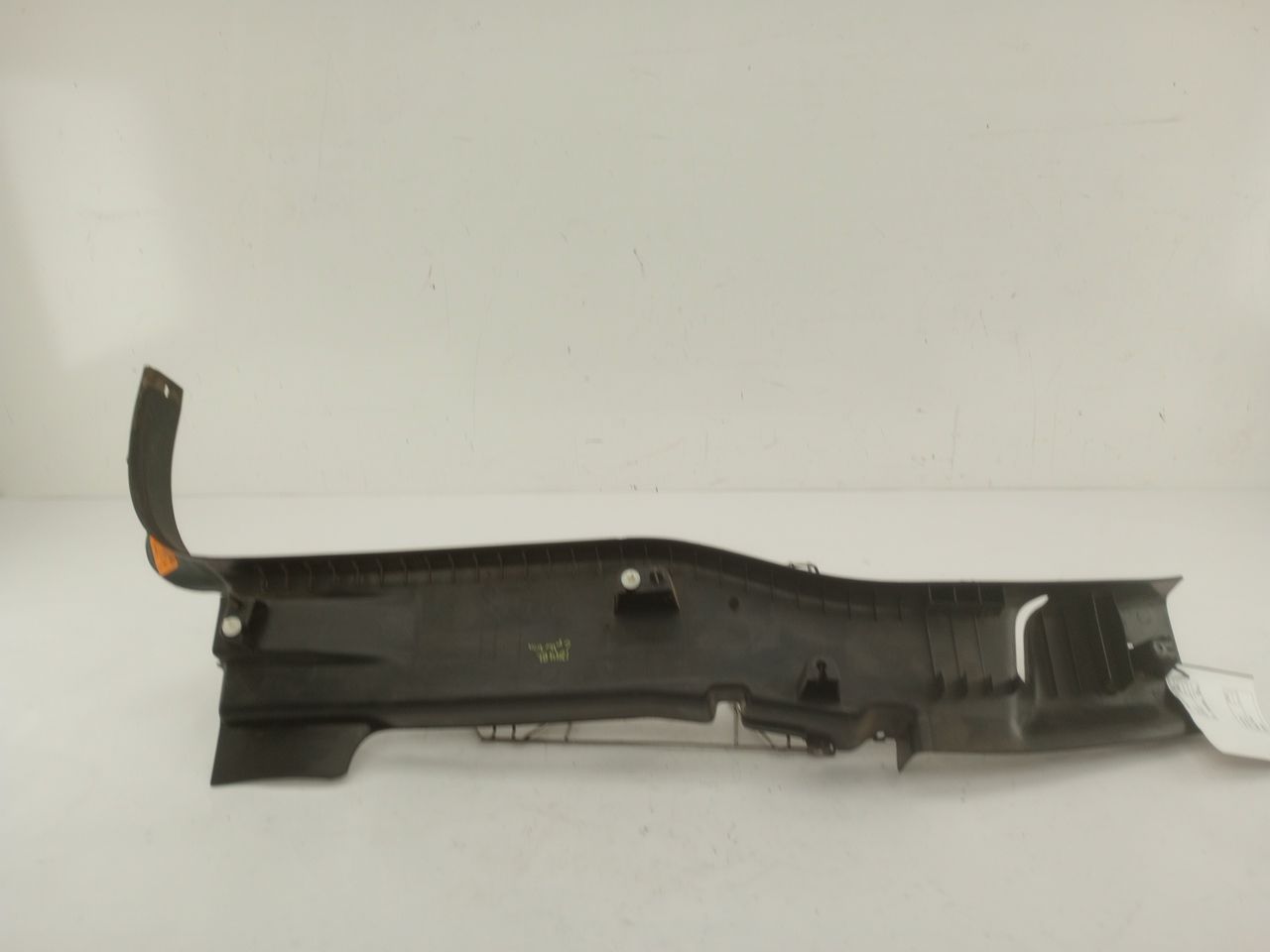 Chevrolet Silverado 1500 Rear Left C Pillar - 0