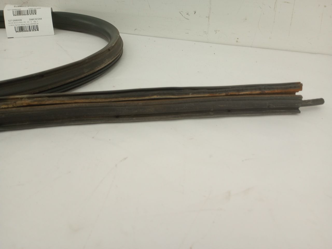 Chevrolet Silverado 1500 Right Side Door Seal