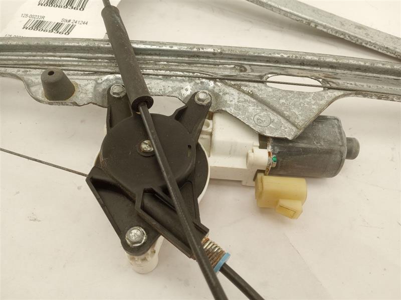 Chevrolet Silverado 1500 Front Right Door Window Regulator