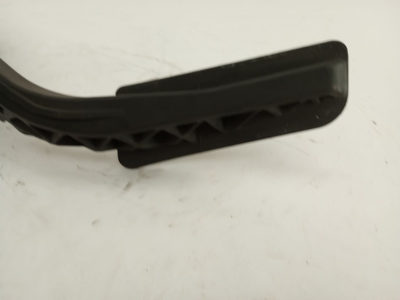 Chevrolet Silverado 1500 Accelerator Pedal