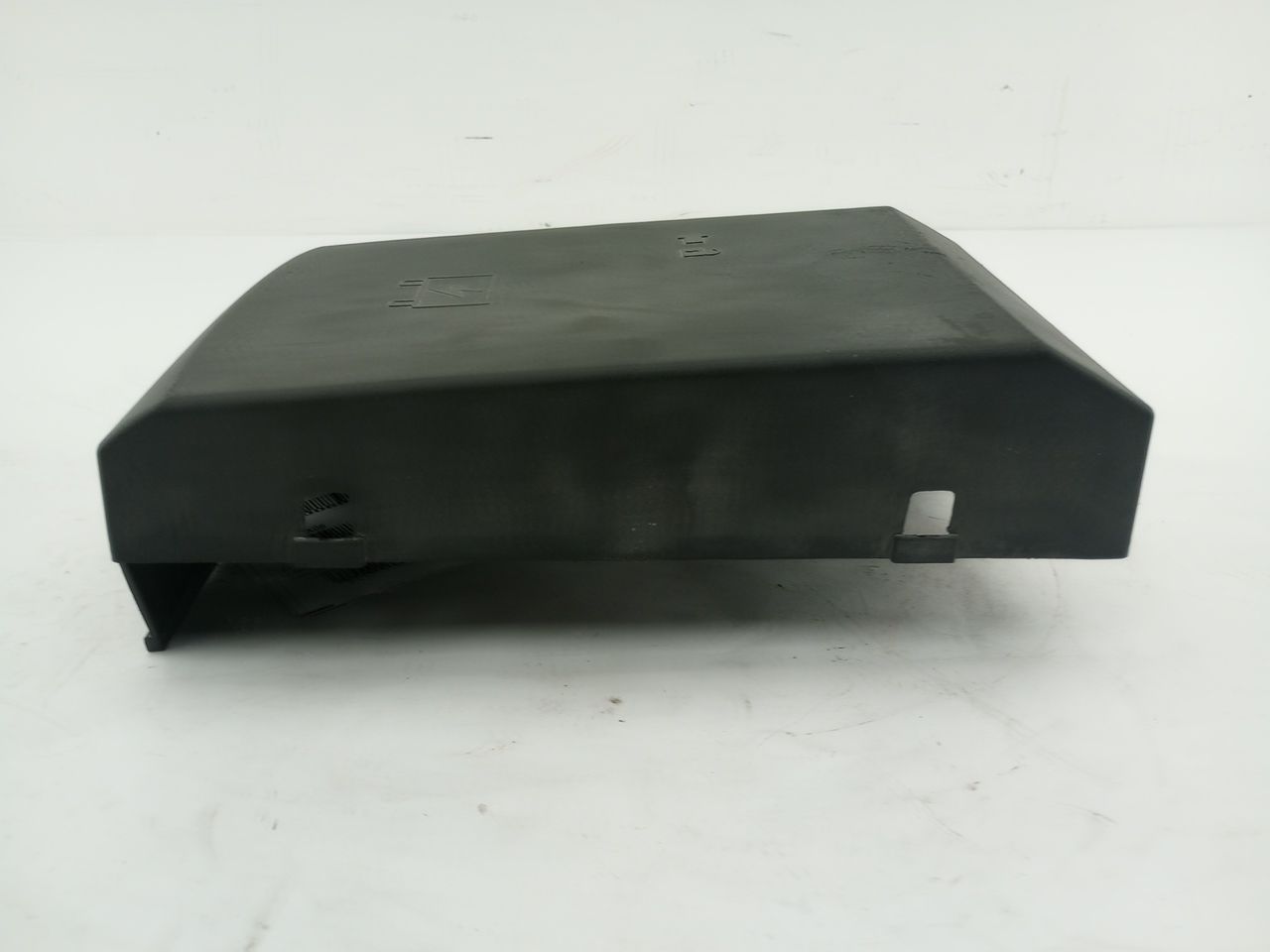 Chevrolet Silverado 1500 Battery Tray