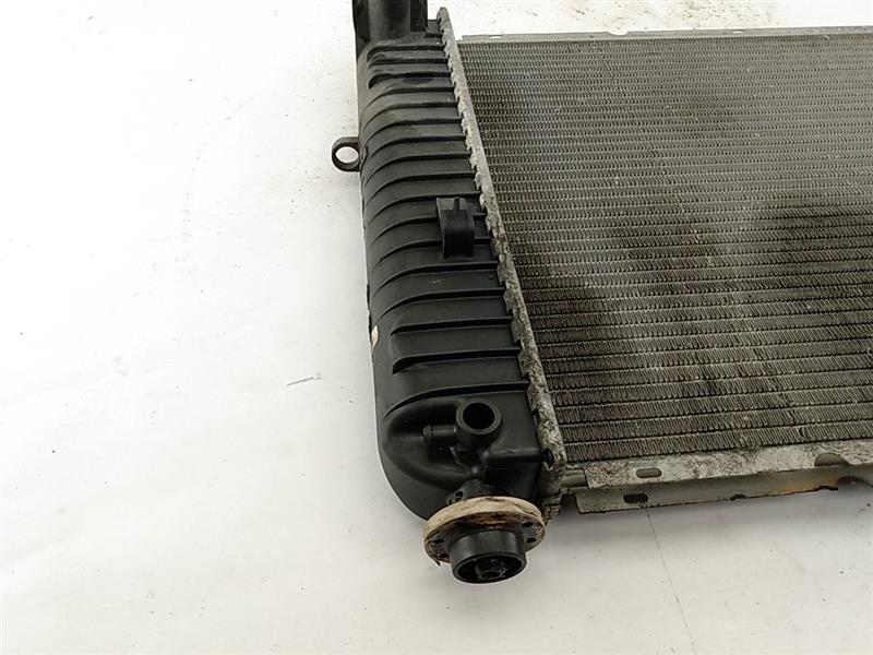 Chevrolet Silverado 1500 Radiator