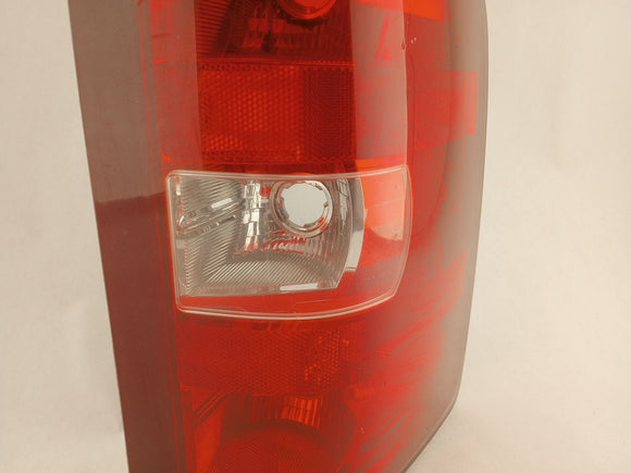 Chevrolet Silverado 1500 Rear Right Tail Lamp
