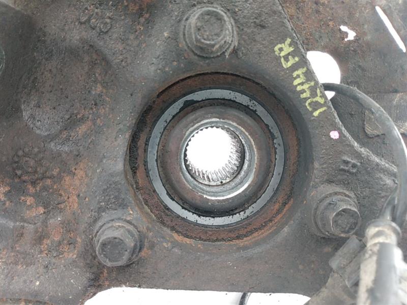 Chevrolet Silverado 1500 Front Right Knuckle & Hub