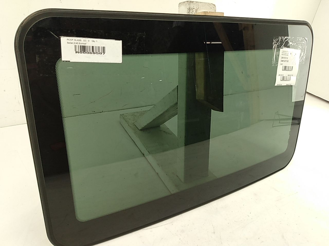 BMW 325i Sunroof Glass